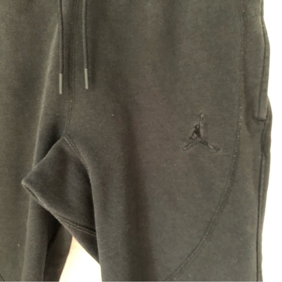 Jordans Black Fleece Sweatpants Size Medium - Picture 8 of 9